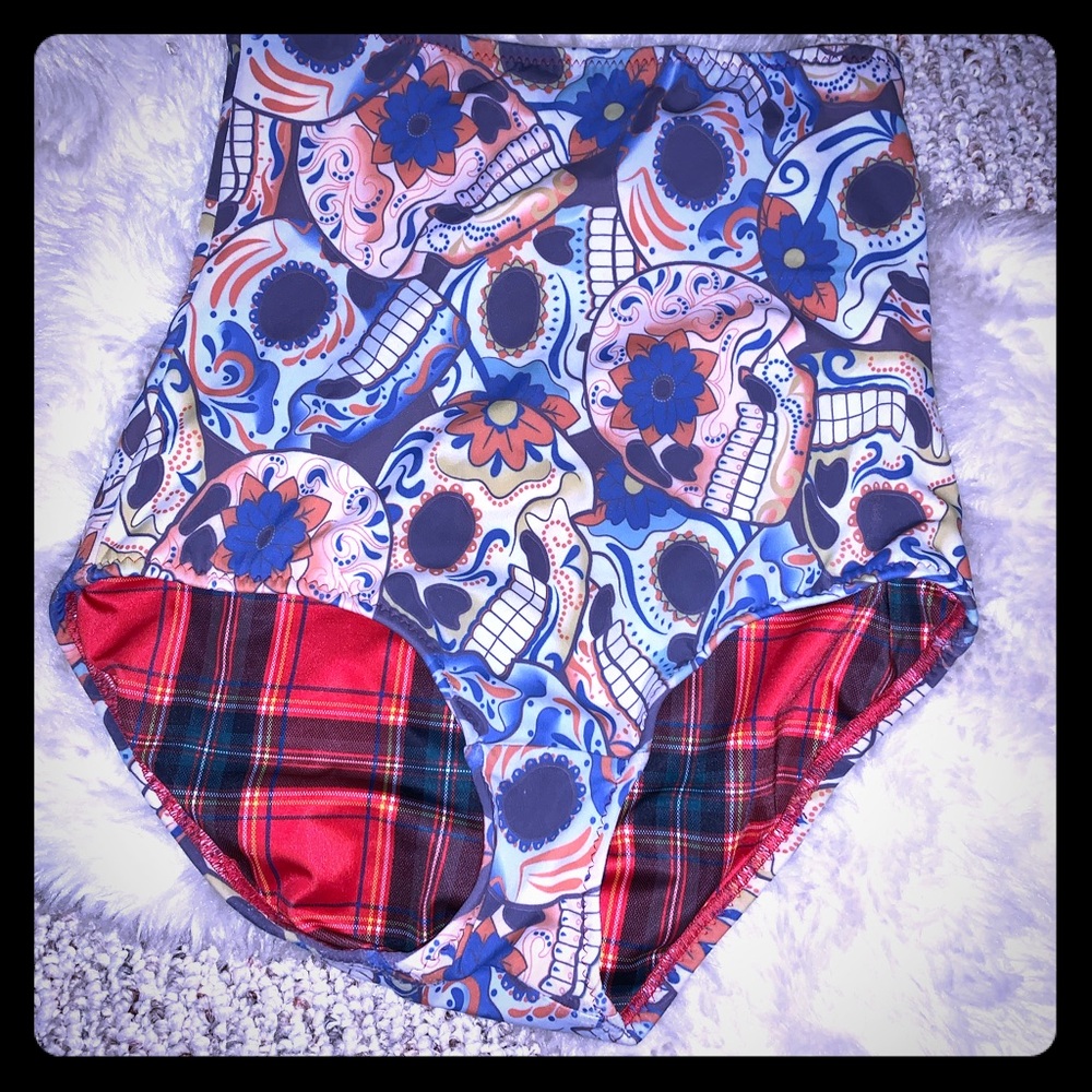 🤩3 for 25$🤩 Retro high waisted swimsuit bottoms